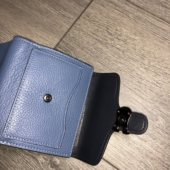 Coach Ladies Small Leather Tabby Wallet - Picture 10 of 10